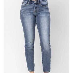 NWT Judy Blue Classic Slim Fit Mid Rise Jeans 5/27